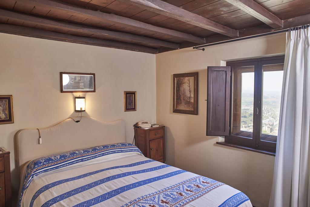 Residenza D'Epoca Eremo Delle Grazie 호텔 몬텔루코 객실 사진