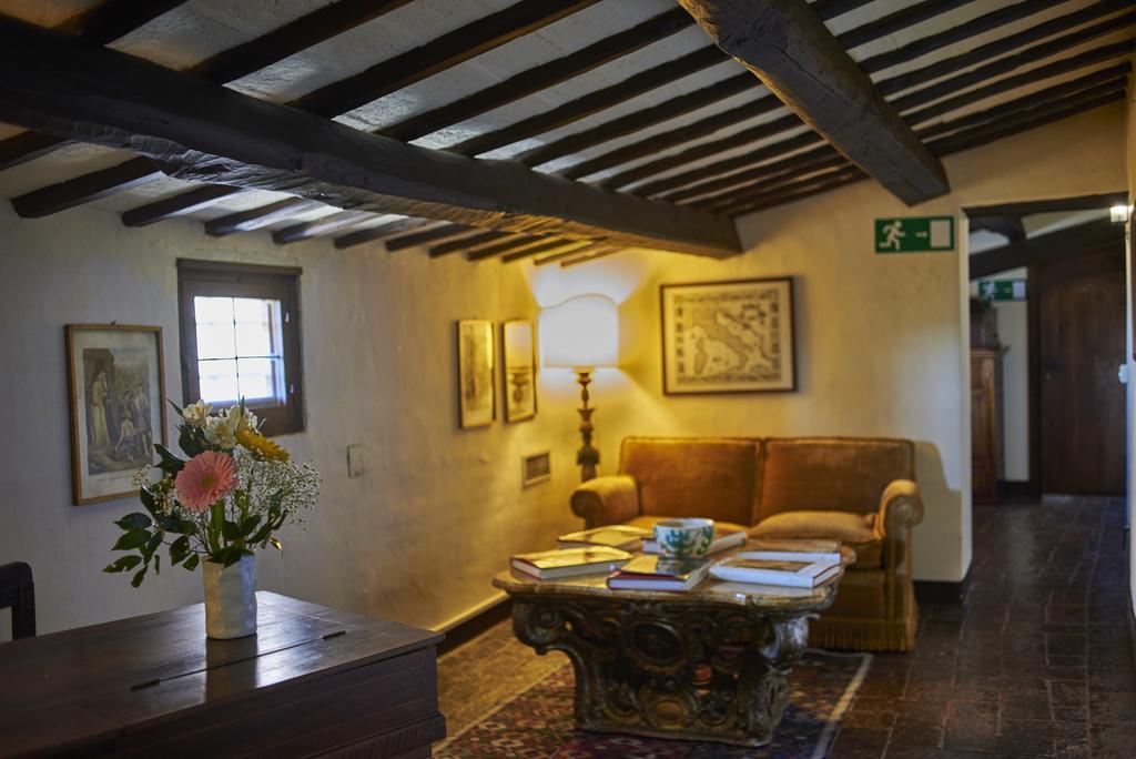 Residenza D'Epoca Eremo Delle Grazie 호텔 몬텔루코 객실 사진