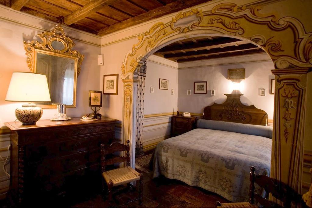 Residenza D'Epoca Eremo Delle Grazie 호텔 몬텔루코 객실 사진