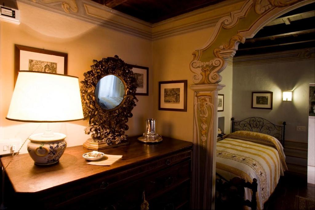 Residenza D'Epoca Eremo Delle Grazie 호텔 몬텔루코 객실 사진